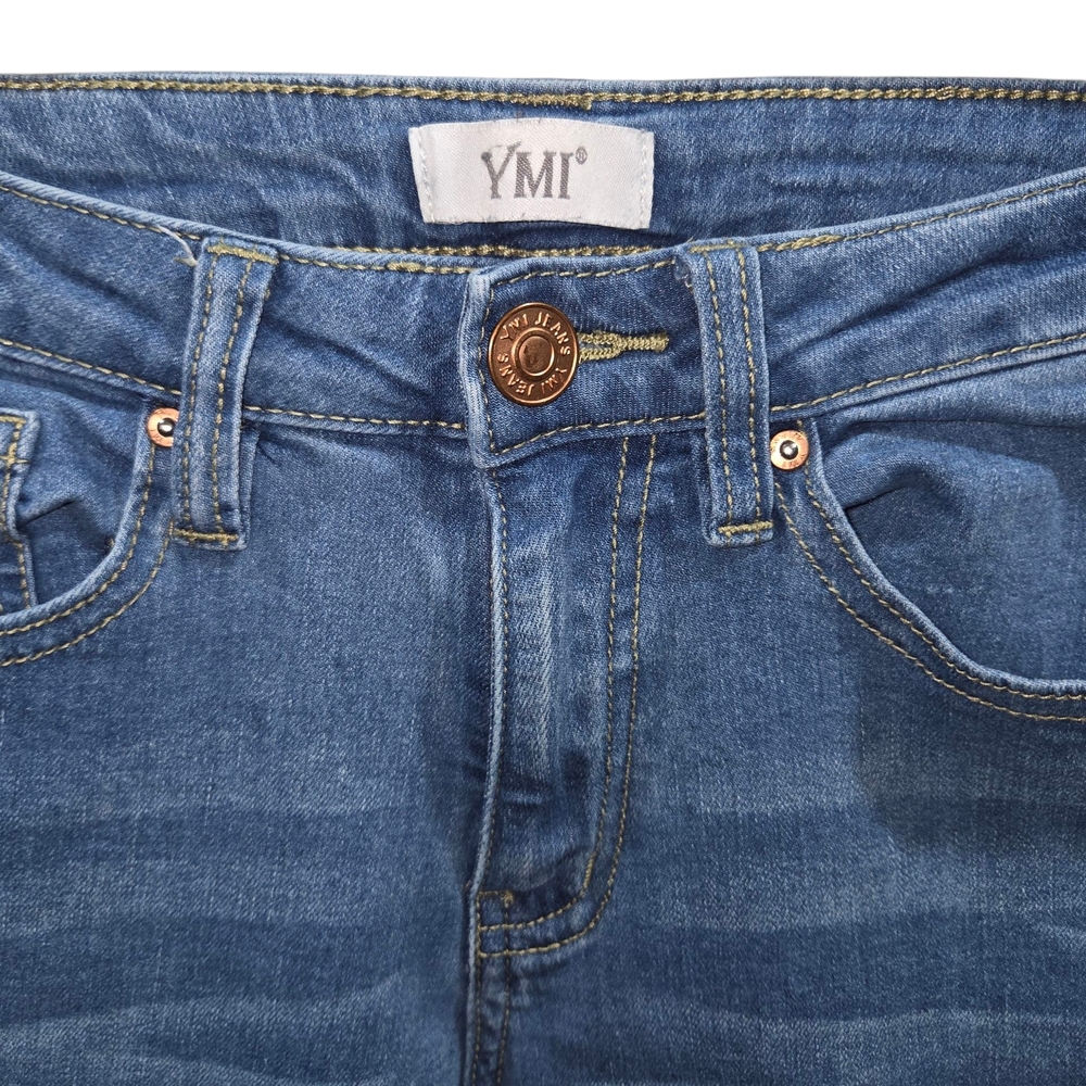 YMI Stylish Raw Hem Flare Women's Jeans Size 3/26 - Picture 2 of 4